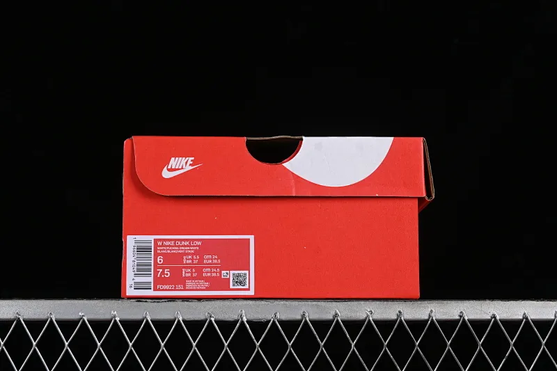 All Categories Nk SB Dunk Series Nk SB Dunk Low Low-top Sneakers Nk Dunk Low Spring and Summer Series Qingti Camellia White and Green SB Low-top Casual Sneakers FD9922-151